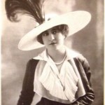 Chanel_hat_from_Les_Modes_1912